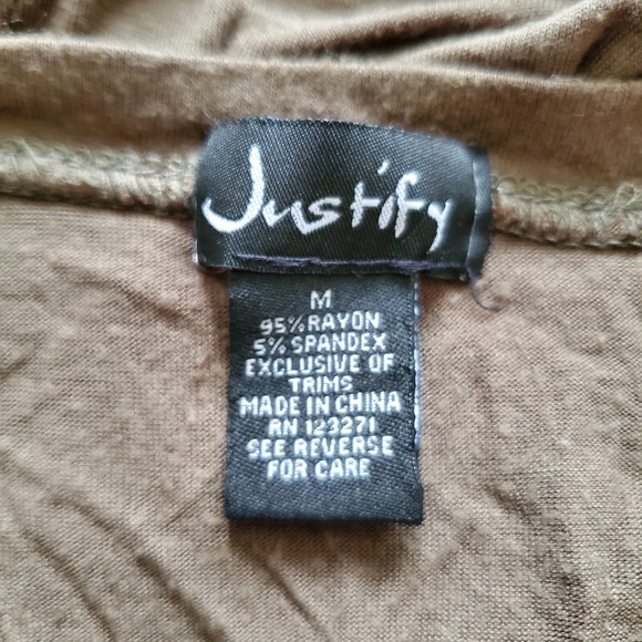 Justify tank top - Picture 3 of 3